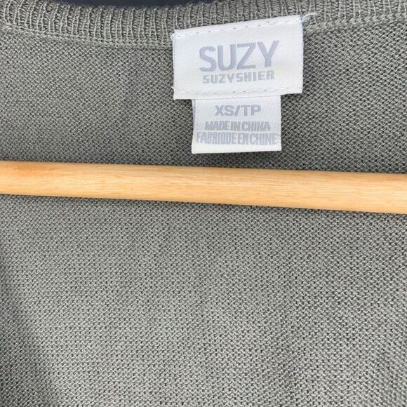 Suzyshier Short Sleeve Button Up - Picture 5 of 5